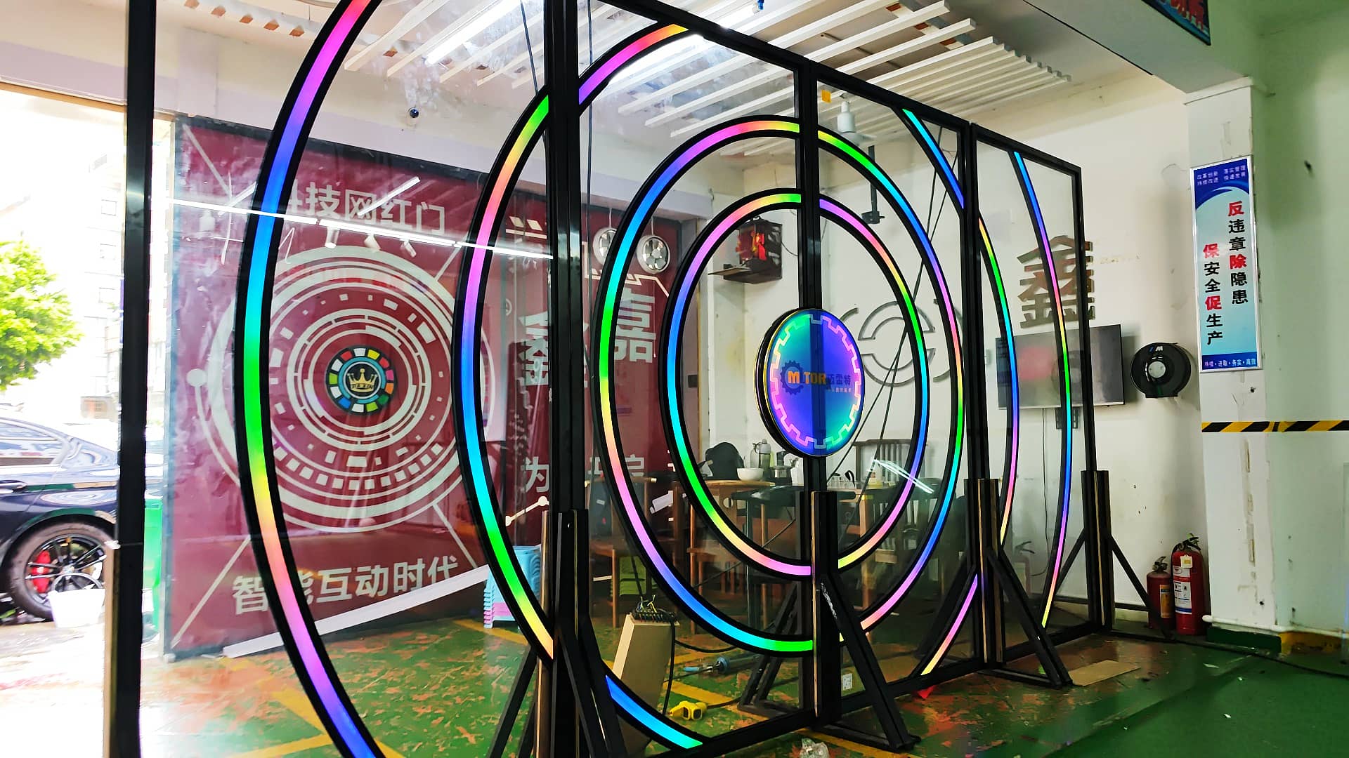 电竞馆科技太空舱门