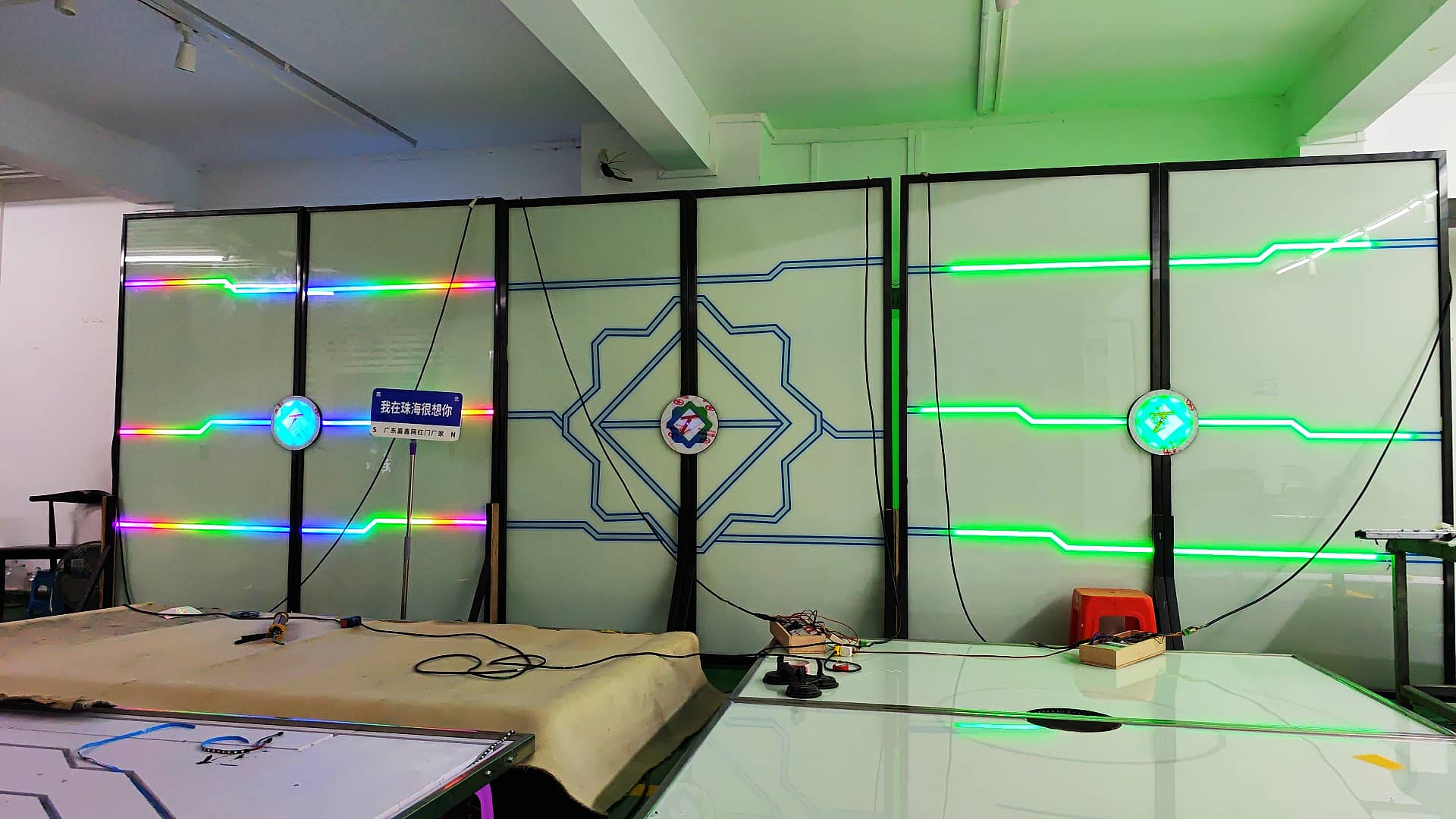 音乐餐厅平移门 科技传送门